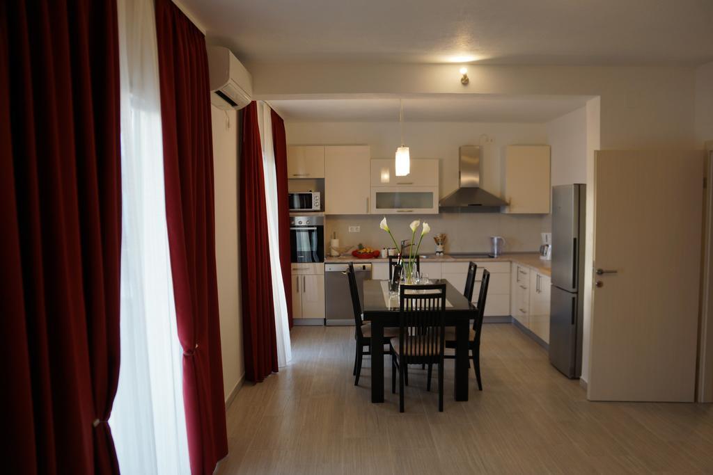טרוגיר Apartments Kadulja חדר תמונה